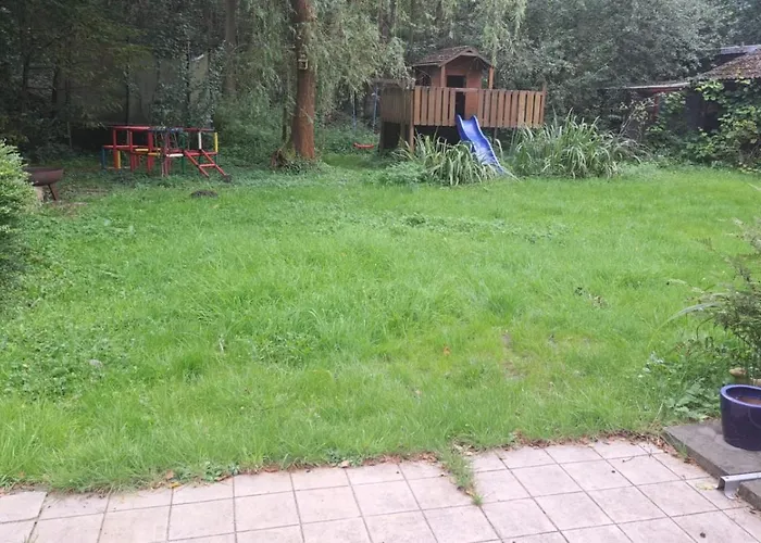 Waldblick 度假居 *